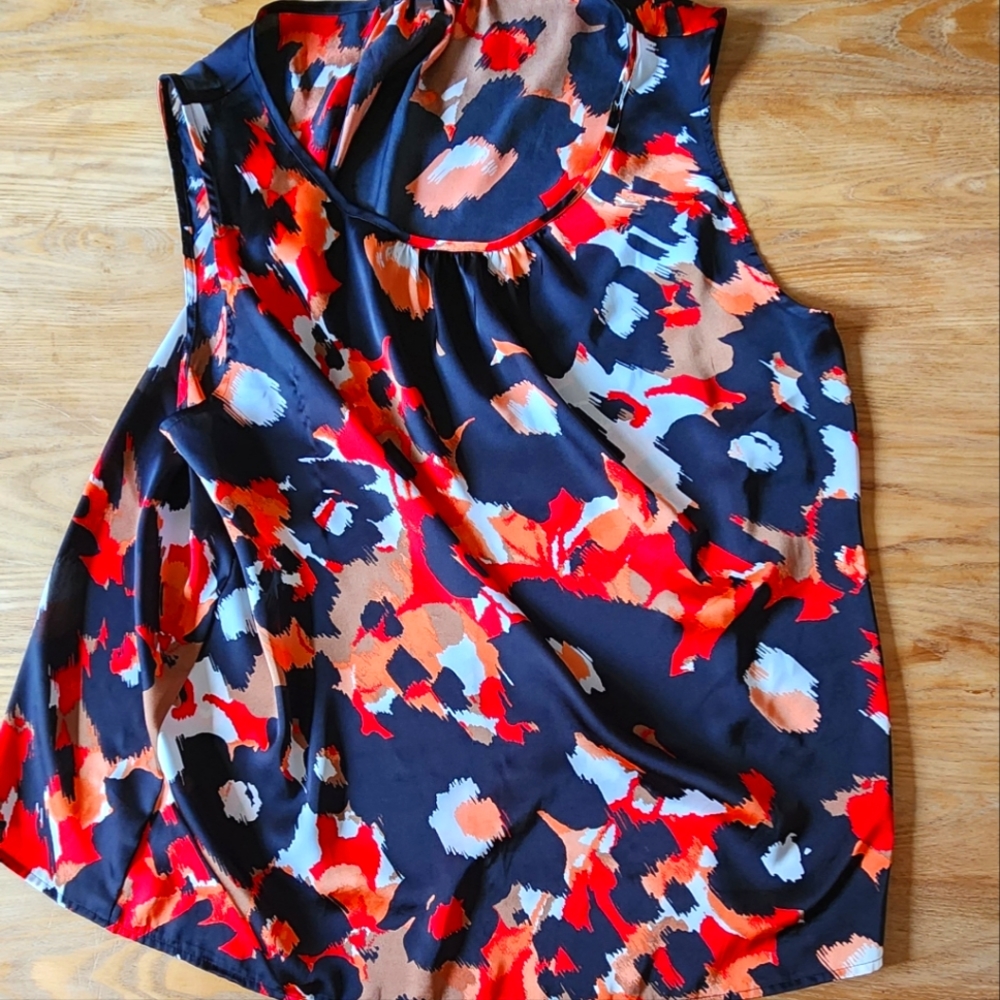 Nice camisole from Nine West,medium, multi-colors, polyester.